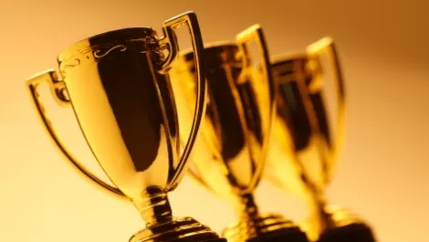 3 top students take home Intergen award