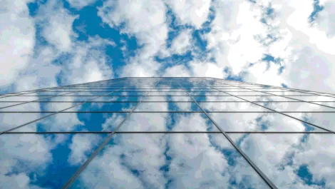 What are the pros and cons of on-prem data centres vs cloud?